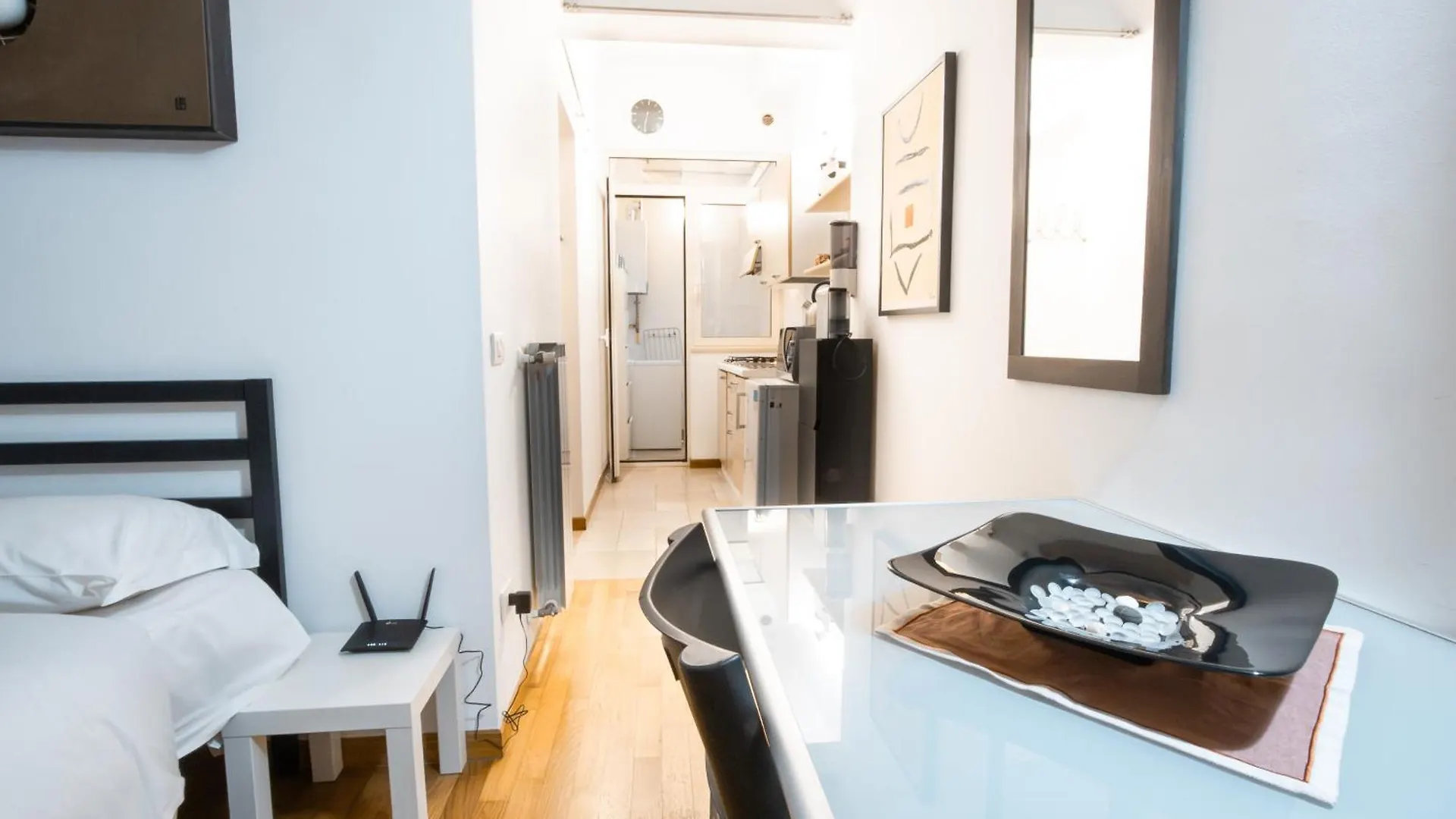 Roka Apartment Bari 0*,
