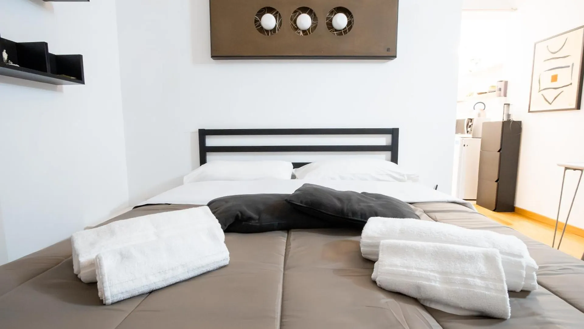 Roka Apartment Bari Italia
