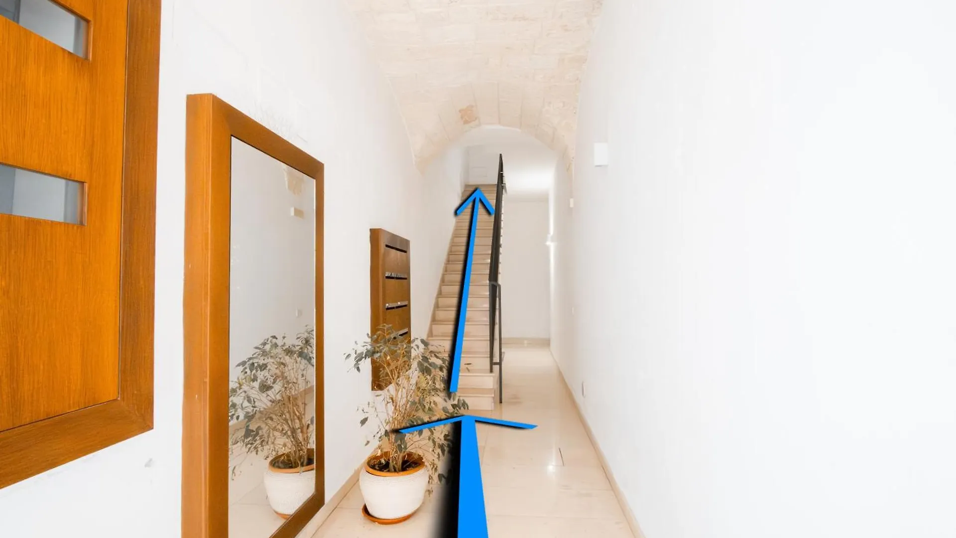 Roka Apartment Bari 0*,