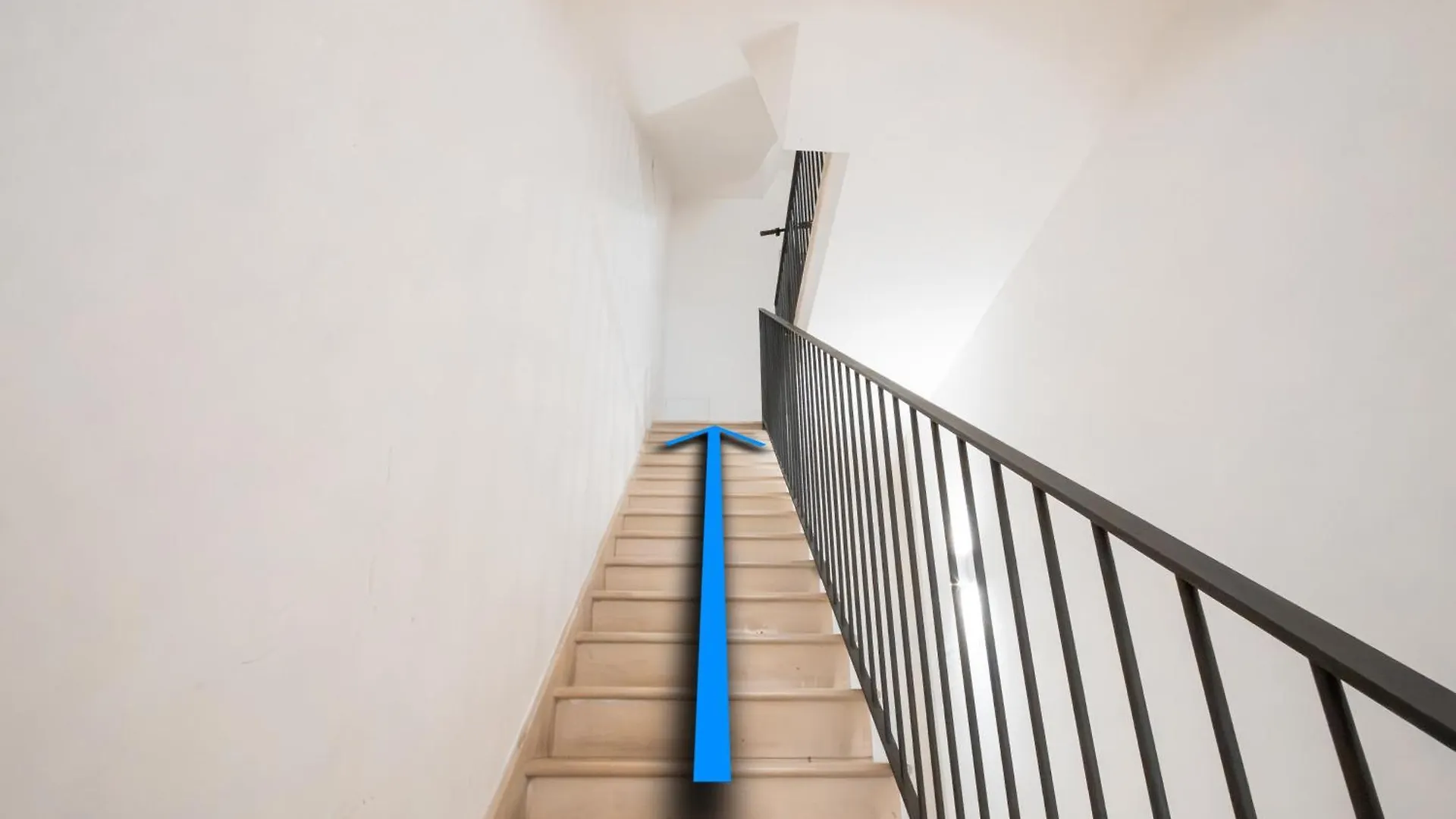 Roka Apartment Bari Italia